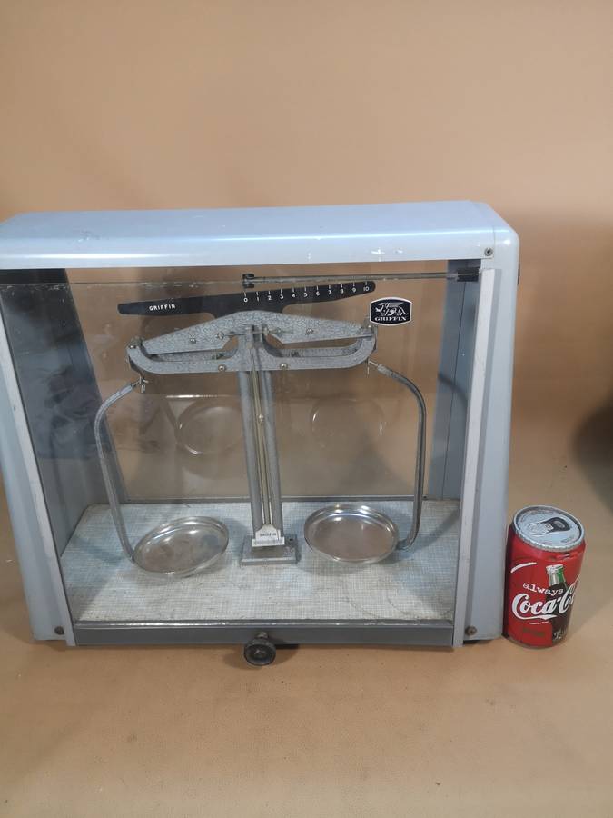 Vintage GRIFFIN & GEORGE 1950s laboratory balance/ scales