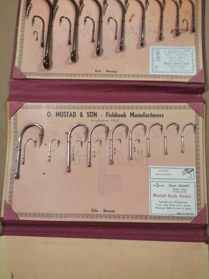 RARE!! VINTAGE MUSTAD & SON KEY BRAND FISH HOOKS SALESMANS SAMPLE BOOK 1900 OSLO NORWAY