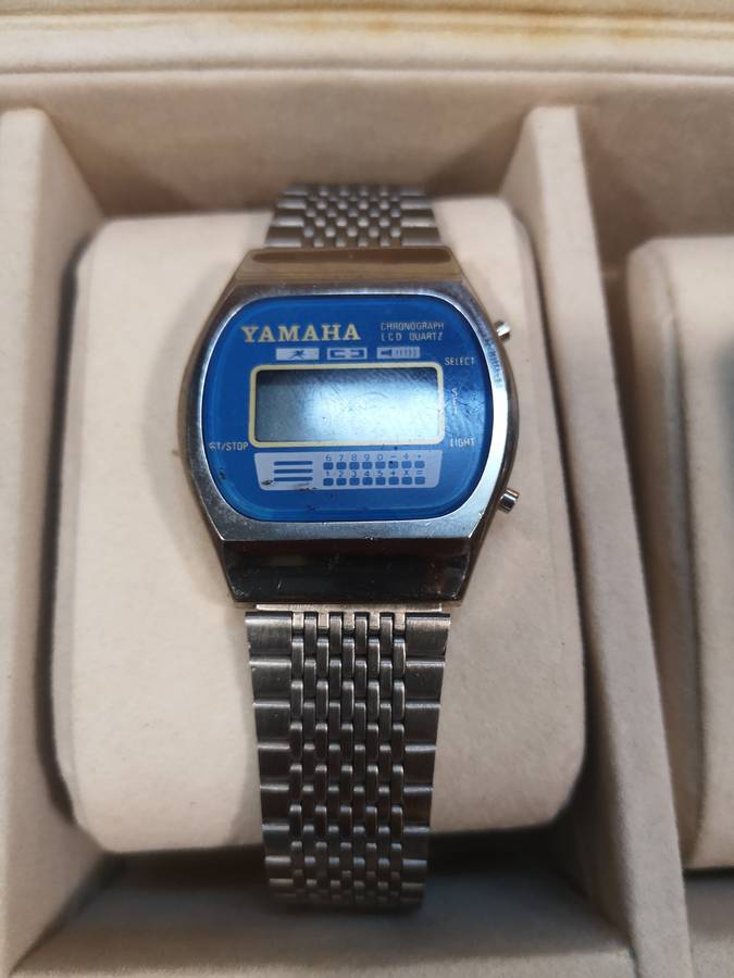 Stunning Gigantic Vintage 1980's Melody Watch Collection in a Display Case