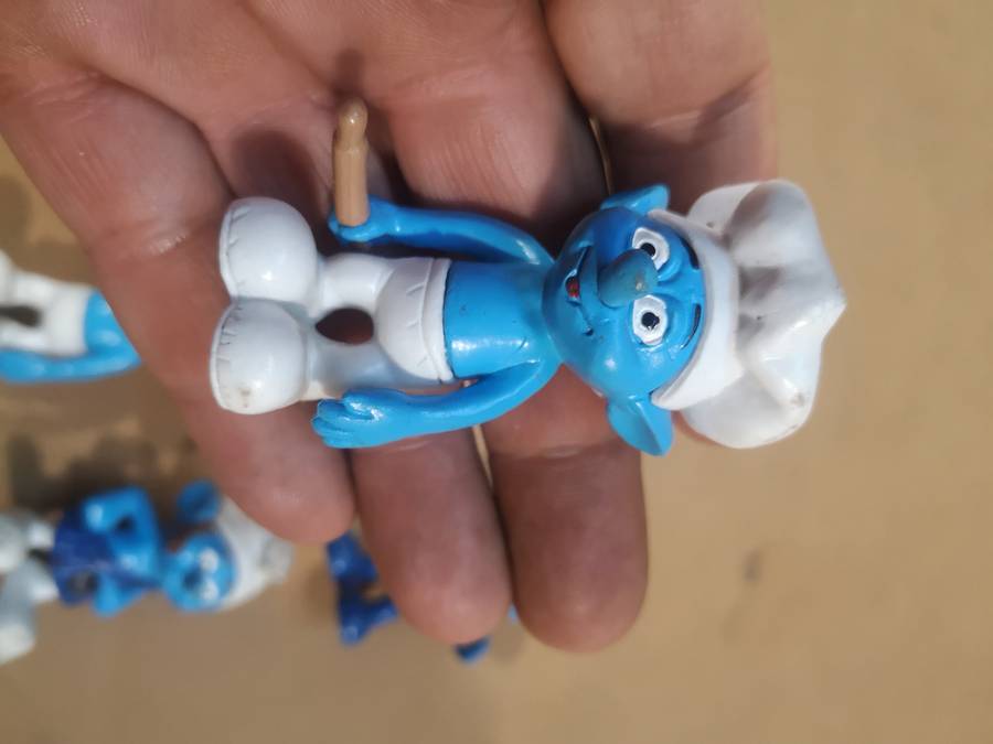 Bundle 2 of 7 Vintage Smurfs