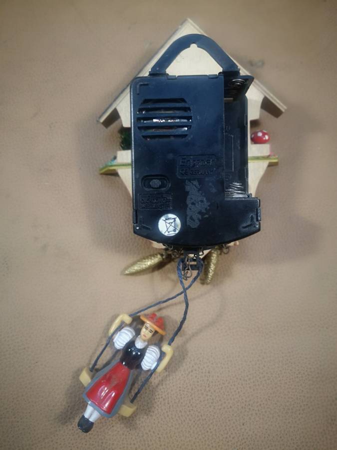 Vintage Engstler Quarts Cuckoo Clock - The Swinging Lady