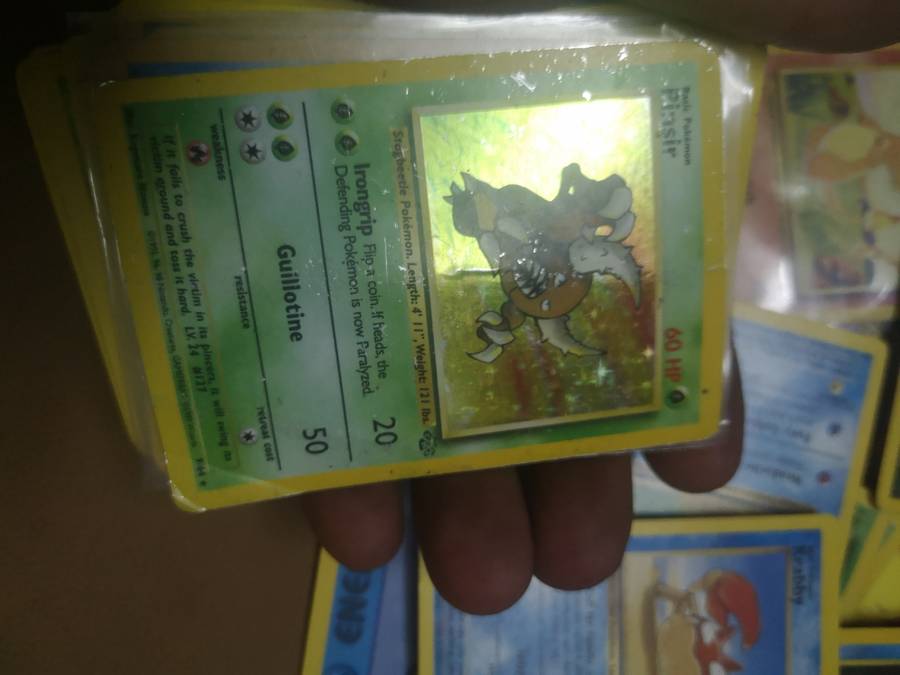 Absolutely Massive Bundle of 100% Original Pokemon Cards +/- 500 Cards