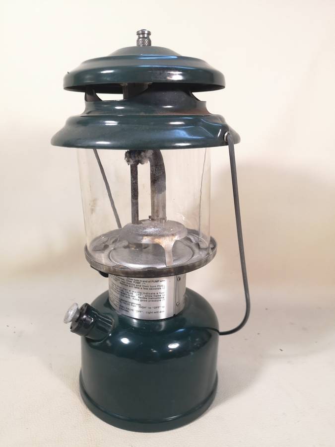 Vintage Coleman Model 286A Adjustable One Mantle Lantern Made in USA