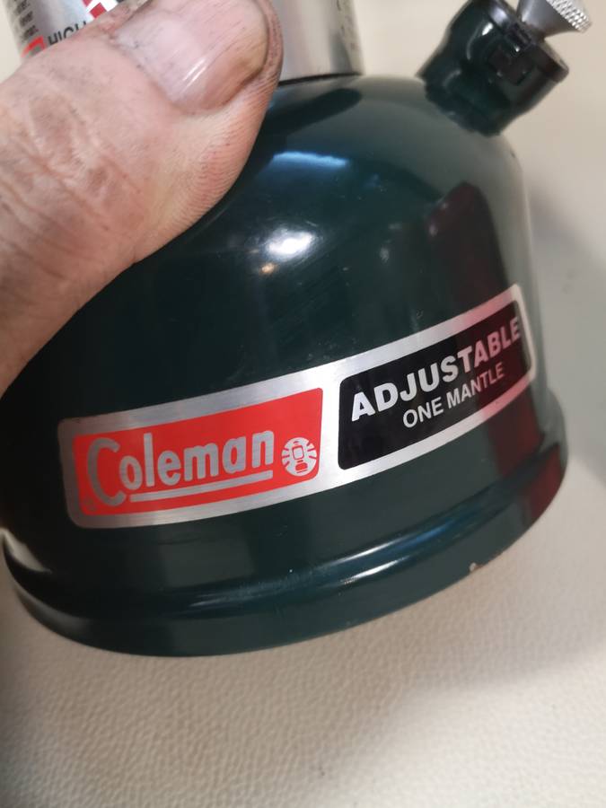 Vintage Coleman Model 286A Adjustable One Mantle Lantern Made in USA