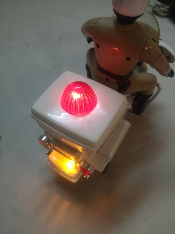 Chips 1984 Battery Operated Jumbo Highway Police Patrol Bike - Working