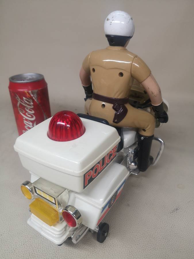 Chips 1984 Battery Operated Jumbo Highway Police Patrol Bike - Working