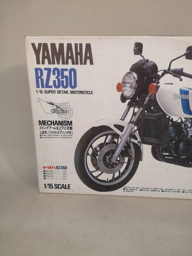 Fujimi Yamaha RZ350 1:15 Building Model Kit New in Box