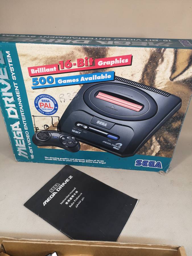 RARE!!! Vintage Boxed Sega Mega Drive 2, 16 bit, 1994 Complete + Games