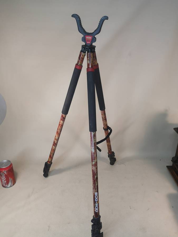 BOG Camo Legged Tall Devil Hunting Tripod - Like New