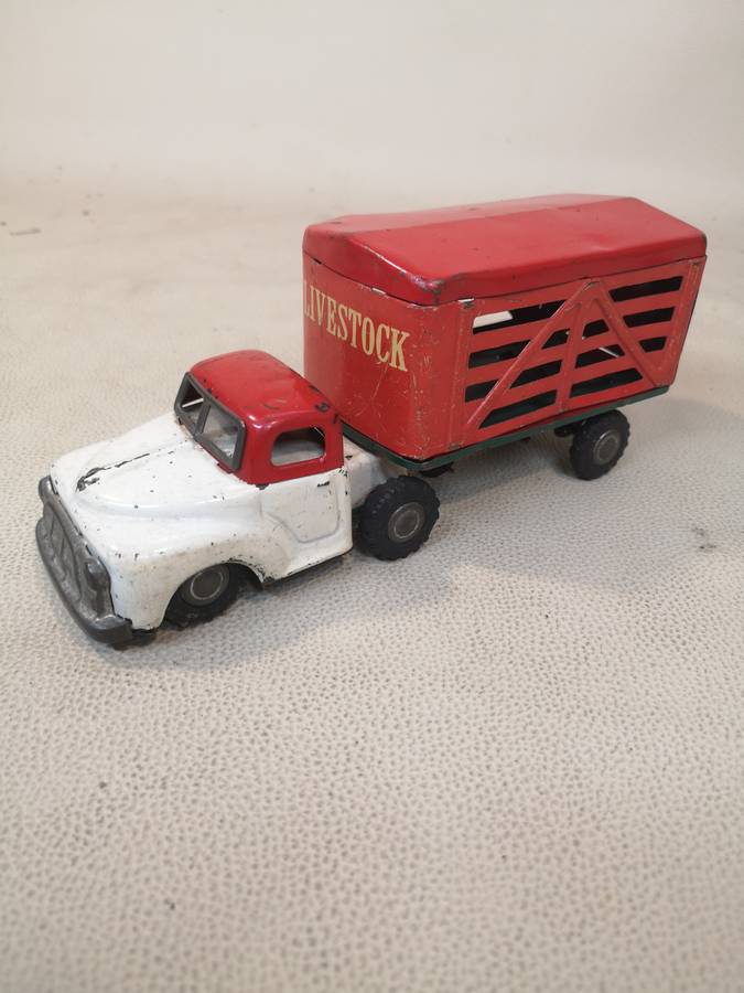 VINTAGE 1950'S FRICTION TIN LIVESTOCK TOY TRUCK