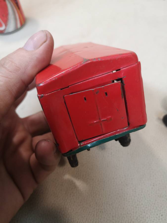 VINTAGE 1950'S FRICTION TIN LIVESTOCK TOY TRUCK