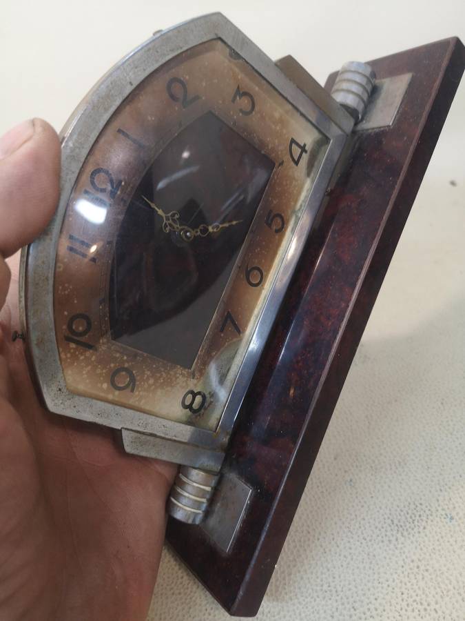 Amazing!! Vintage 1930's Art Deco Macanical Mantle clock (Work 100%)