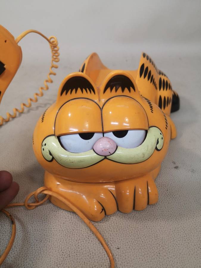 Vintage Garfield Telephone Tyco Phone Landline 1981 Cat Eyes Open & Close 80s