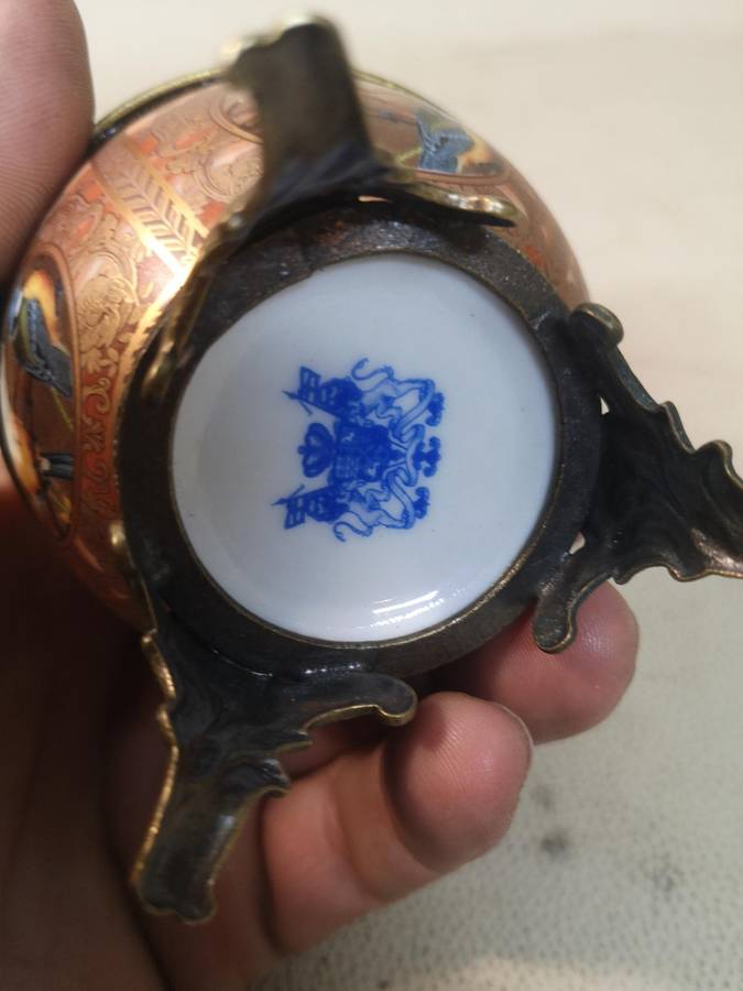 Vintage Porcelain Hand Painted Egg With Double Lion Shield Marking