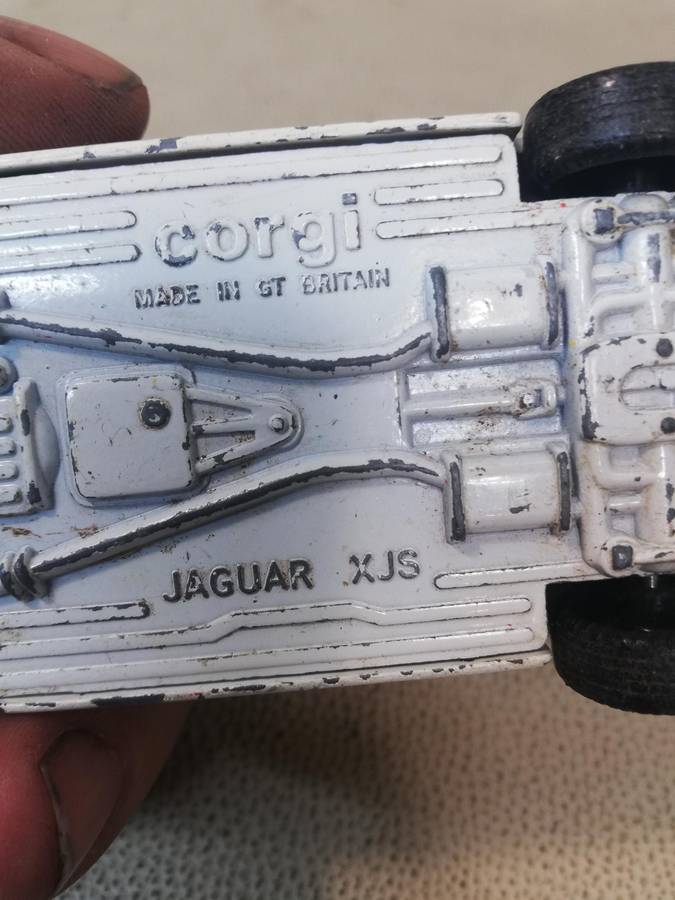 Vintage CORGI 319 JAGUAR XJS 1/16 Die Cast