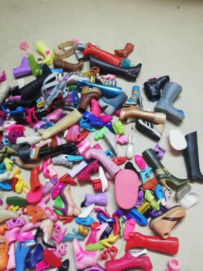 Hundreds of Barbie and Doll Shoes