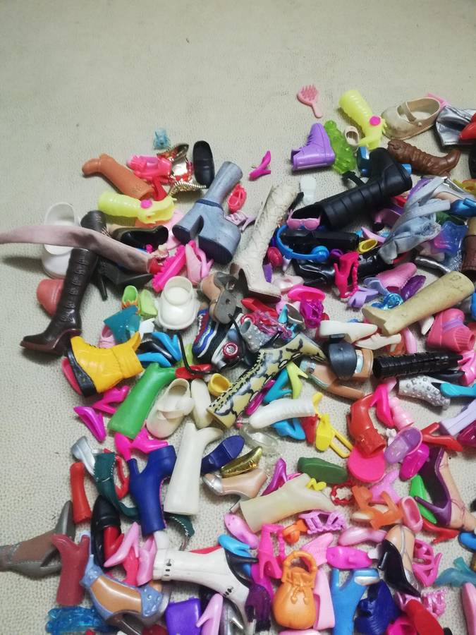 Hundreds of Barbie and Doll Shoes