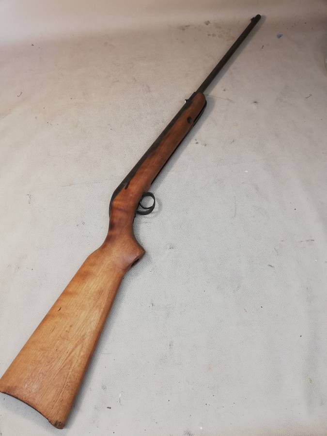 Vintage BSA Cadet .177 air rifle, barrel length 380mm Serial no W79211