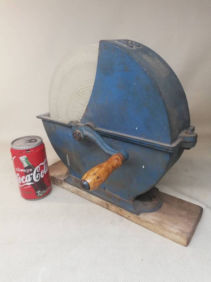 ANTIQUE GRINDING STONE / GRINDING WHEEL/ WET STONE /KNIFE SHARPENING STONE