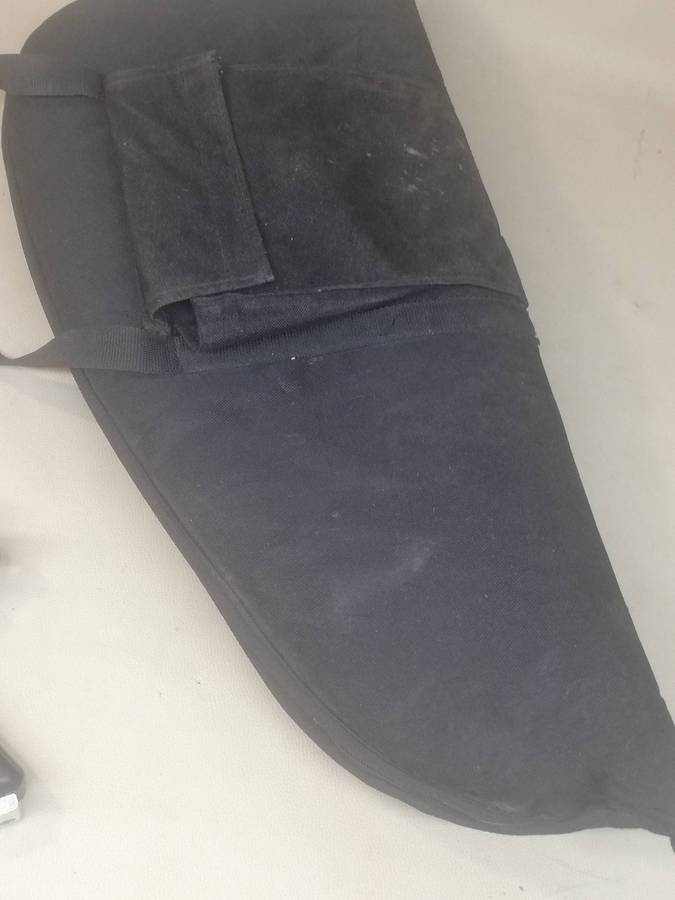 Spyder TL-X Paintball Gun with hopper and Padded Gun Bag - Working Condition