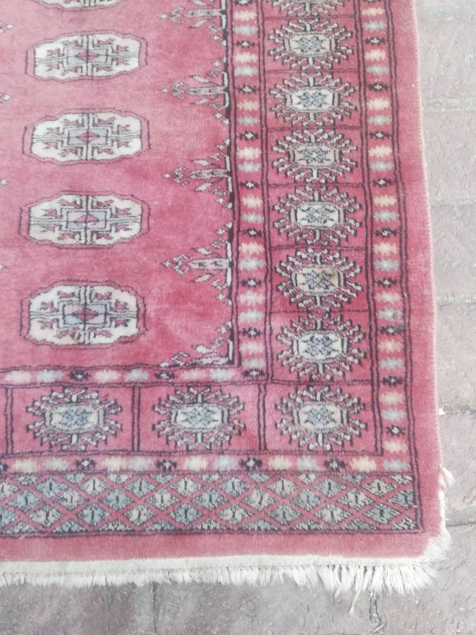 Beautiful Vintage Handmade Wool Persian Carpet 800mm x 1160mm