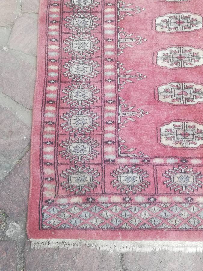 Beautiful Vintage Handmade Wool Persian Carpet 800mm x 1160mm
