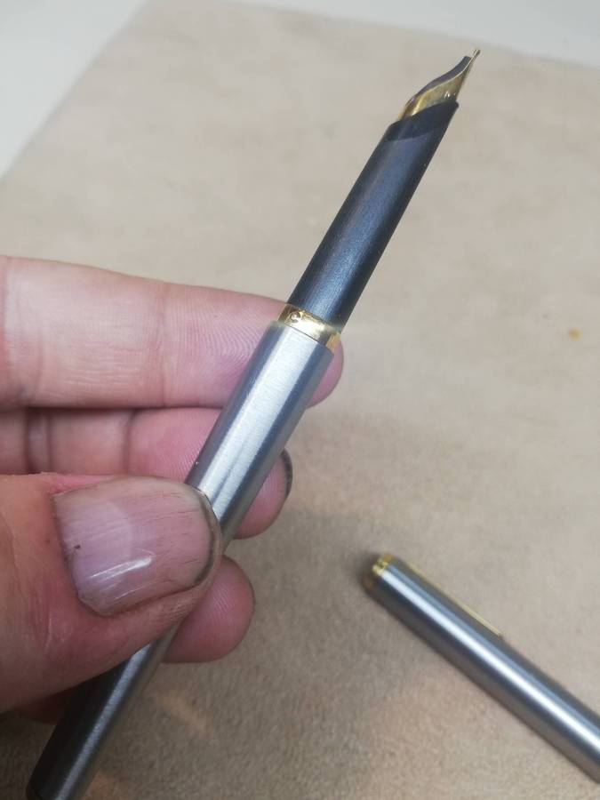 BEAUTIFUL VINTAGE PLUMA PARKER FOUNTAIN FILL PEN MADE IN ENGLAND TE