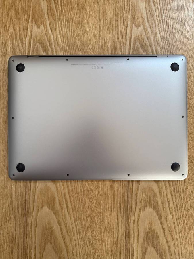 MacBook Air 13-inch M1 chip - (Mint Condition!)