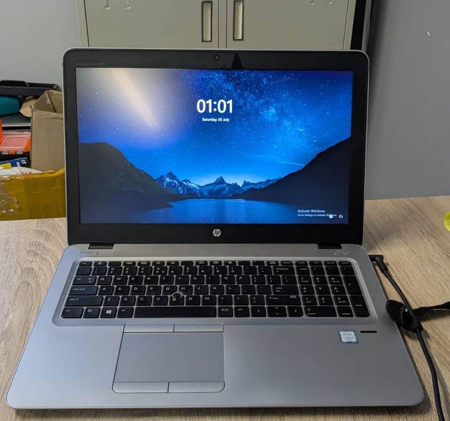 HP EliteBook 850 G4  i7