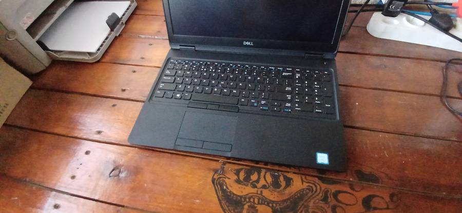 Dell Precision 3530 core I7, 16 GB RAM . 512 Nvme SSD 4GB Nvidia Dedicated Graphics