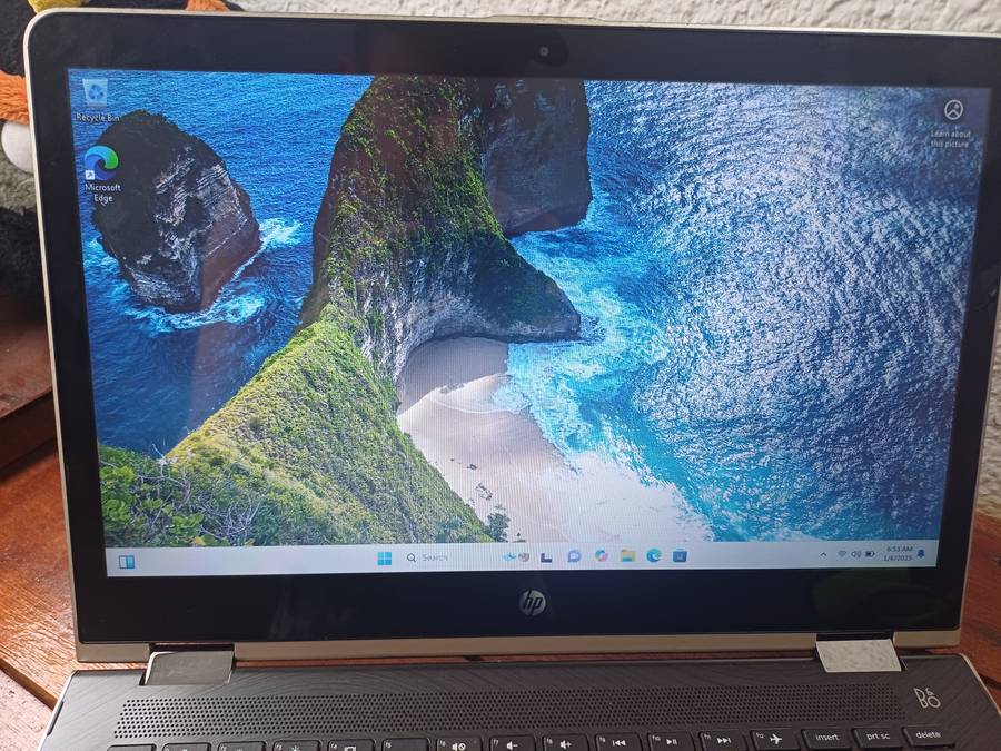 Touchscreen HP X360, 16 GB RAM . 250GB SSD 7th Gen