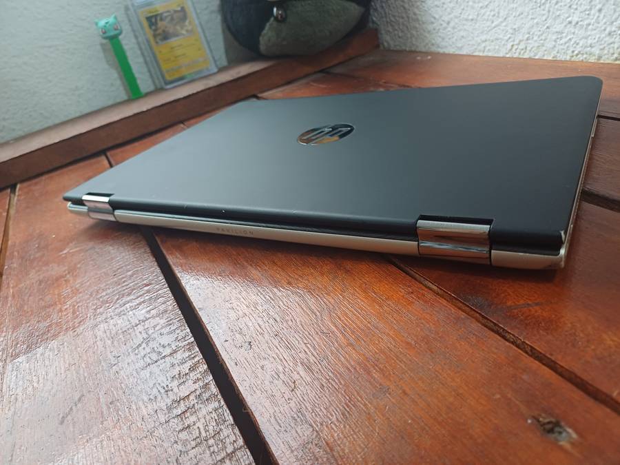 Touchscreen HP X360, 16 GB RAM . 250GB SSD 7th Gen