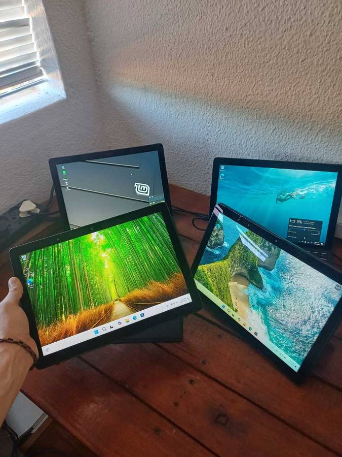 Touch screen Dell Latitude 5290 2in1 core I5, 16 GB RAM . 256 Nvme SSD, 8th Gen