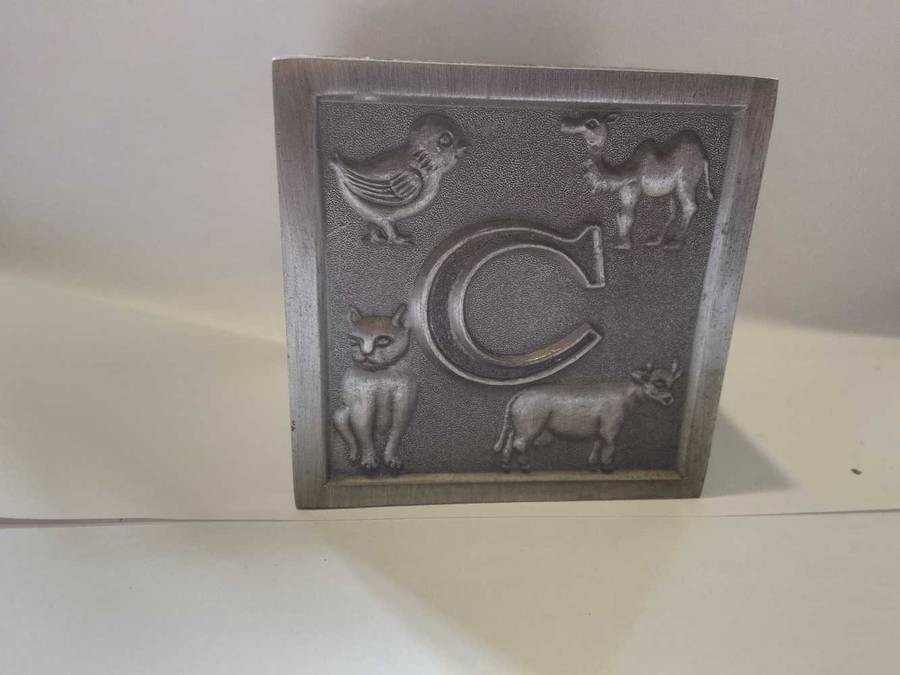 stunning metal money box