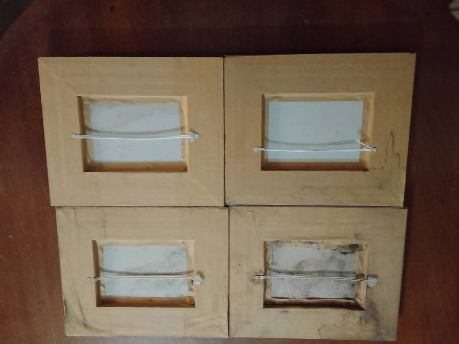4x wooden frames