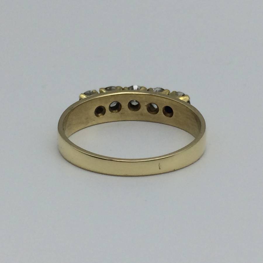 Vintage 18ct Gold and Diamond Eternity Ring (V. R54 900)