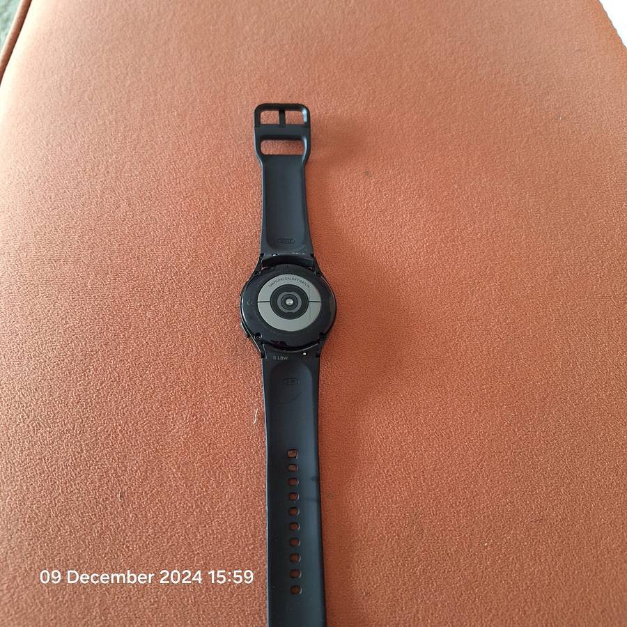 Samsung Galaxy Watch 4 (R860) BT Smartwatch (40mm) - Black