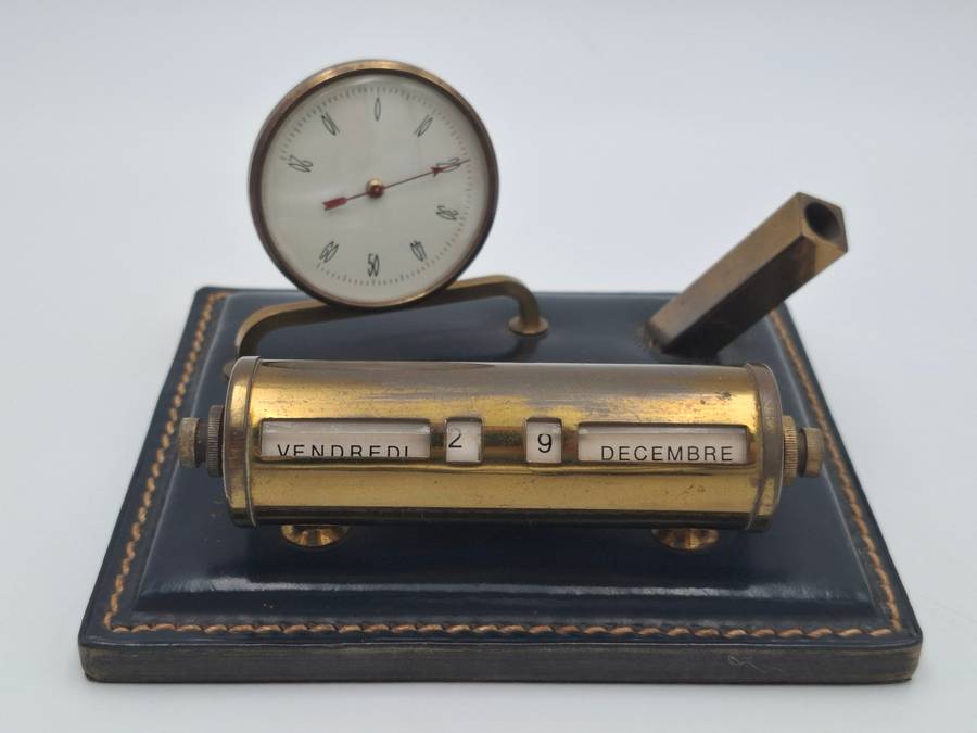 Vintage Leather Desktop French Calendar with Pen Holder