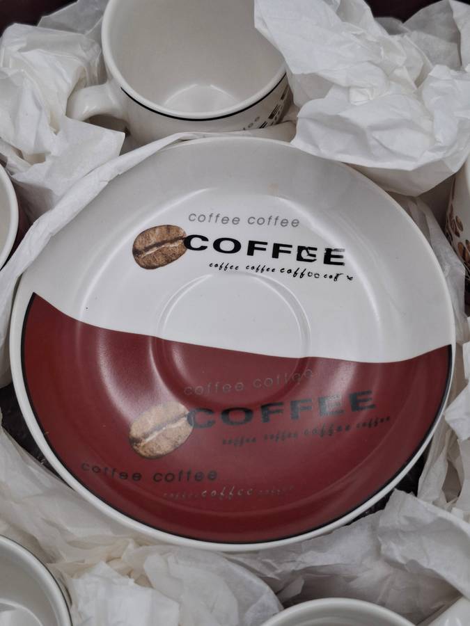 Espresso Coffee Set - 6 Cups & Saucers - Beautiful Coffee Bean Design - As new in Original Container