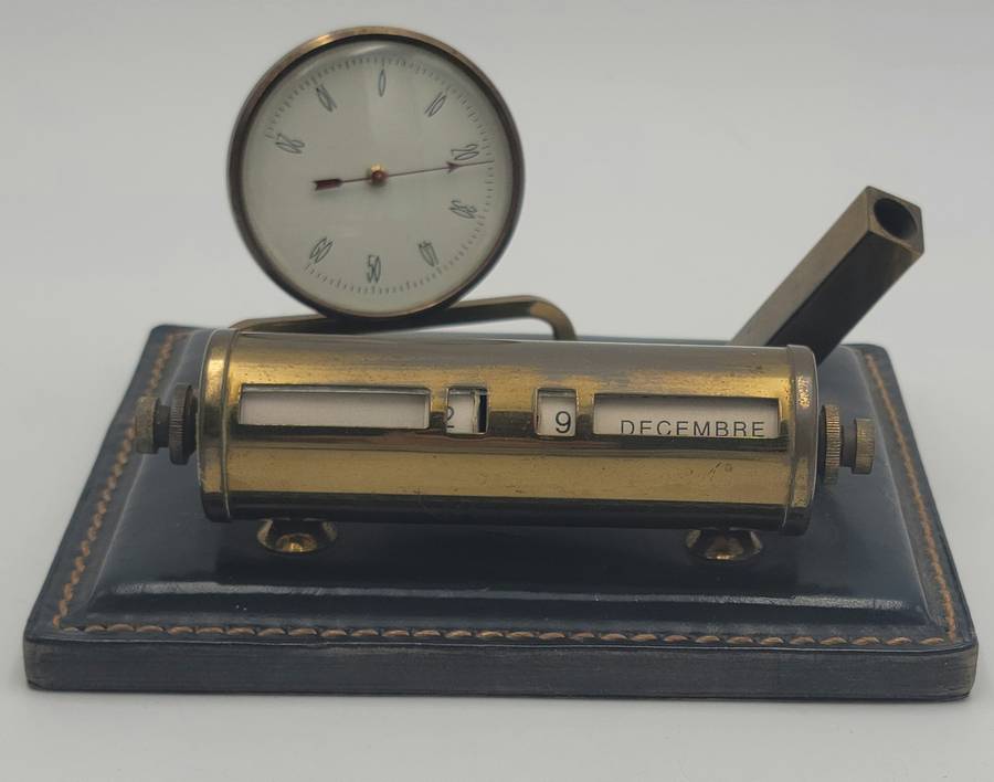 Vintage Leather Desktop French Calendar with Pen Holder