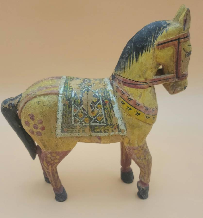 Vintage Hand Carved & Hand Painted Wooden Horse -  Indian Wedding Horse - 28cm H