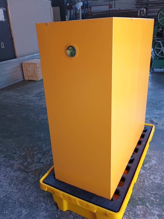 Sysbel Flammables Liquid and Chemicals Storage Cabinet 114Ltr with a Spillage Pallet
