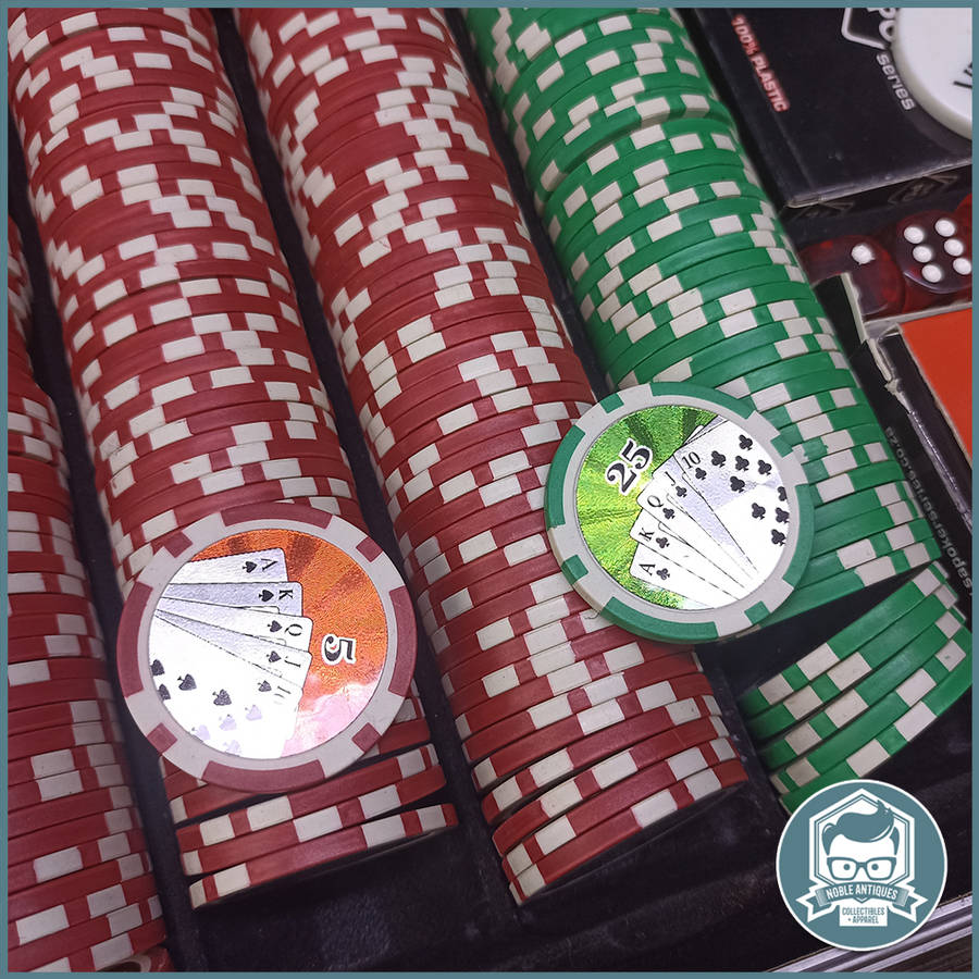 Large Metal Cased 500pc Poker Game and Poker Chips Set