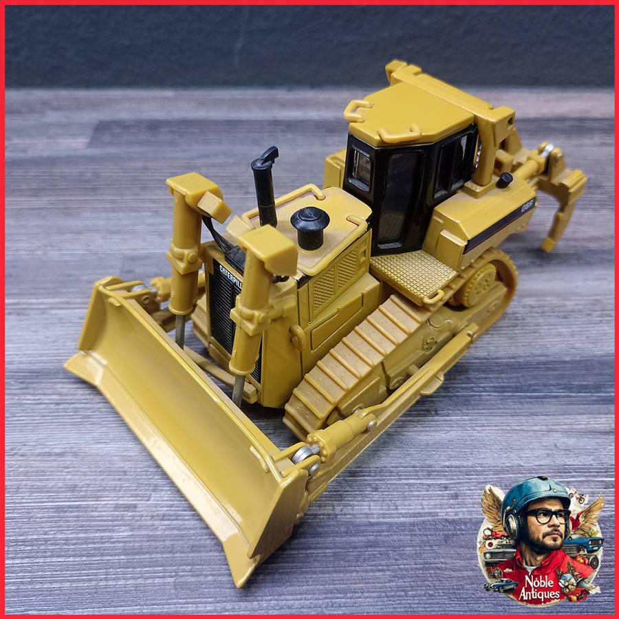 Original Norscot Die Cast Caterpillar D8R Series II Track-Type Tractor No Box Scale 1:50 L: 155 mm