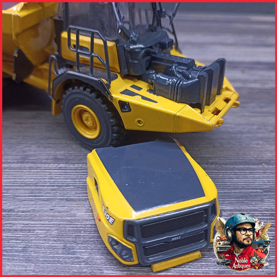 Highly Detailed Cast Metal USK Bell B45E Articulated Dump Truck