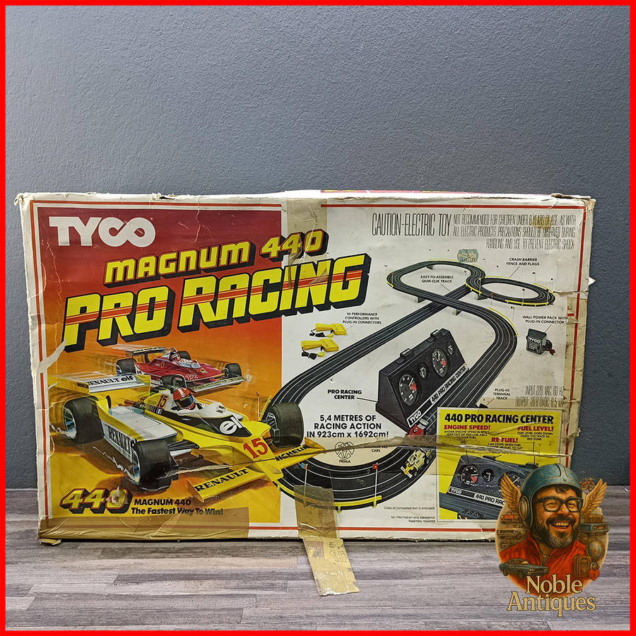 Vintage 1981 Boxed Tyco Magnum 440 Pro Racing slot car set