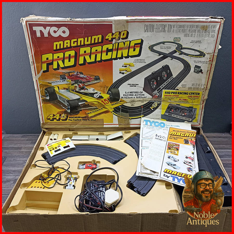 Vintage 1981 Boxed Tyco Magnum 440 Pro Racing slot car set