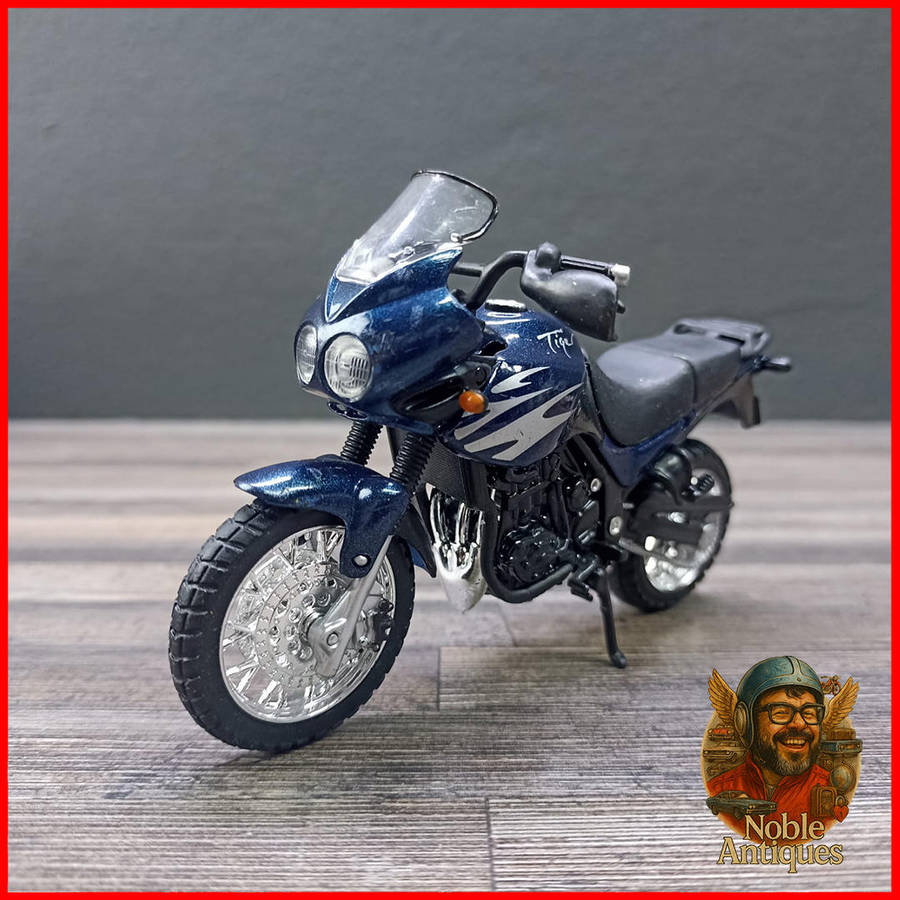 Triumph Tiger Motorcycle Die-cast Scale 1:18