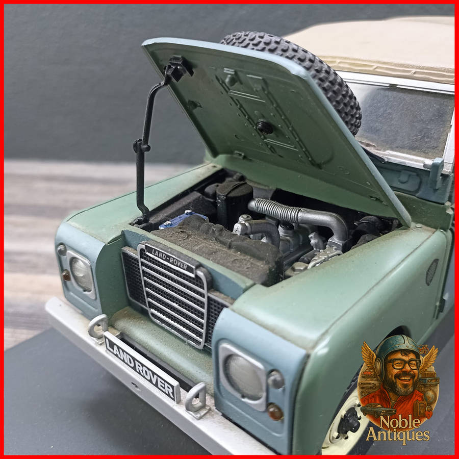 RARE Revell Land Rover series 3 soft top 1/18 scale die cast model