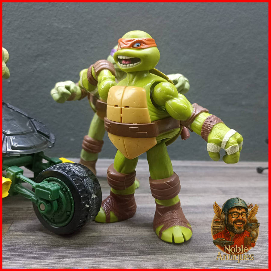 Teenage Mutant Ninja Turtles Figurine and Car Collection